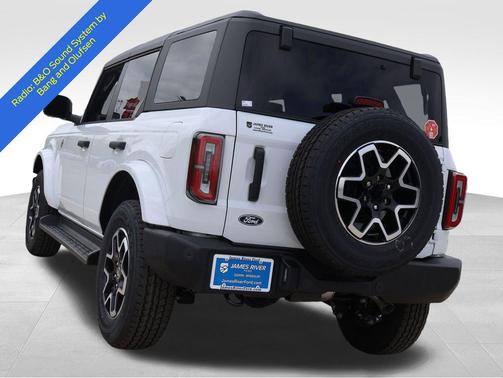 Oxford White 2026 Ford Bronco Outer Banks
