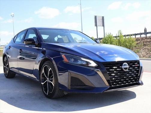 2023 Nissan Altima SR FWD