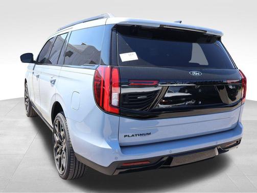 Glacier Gray Metallic Tri-Coat 2026 Ford Expedition Platinum