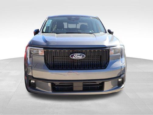 Carbonized Gray Metallic 2026 Ford Maverick Lobo