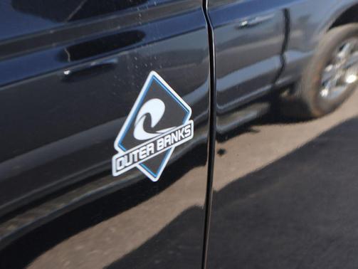 Shadow Black 2026 Ford Bronco Outer Banks