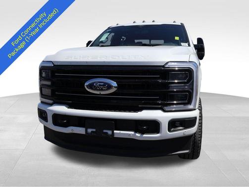 Star White Metallic Tri-Coat 2026 Ford F-350 Platinum