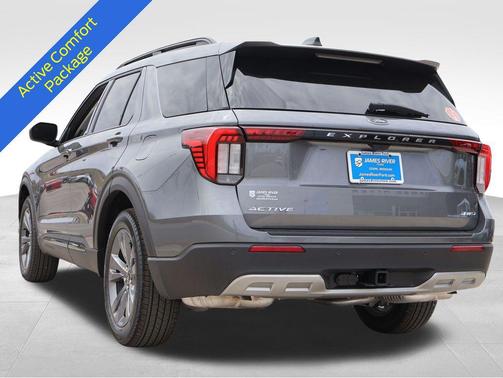 Carbonized Gray Metallic 2026 Ford Explorer Active