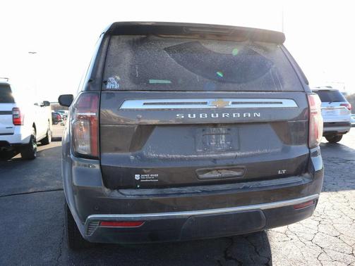 2021 Chevrolet Suburban LT