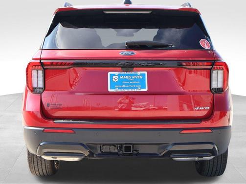 Rapid Red Metallic Tinted Clearcoat 2026 Ford Explorer ST-Line