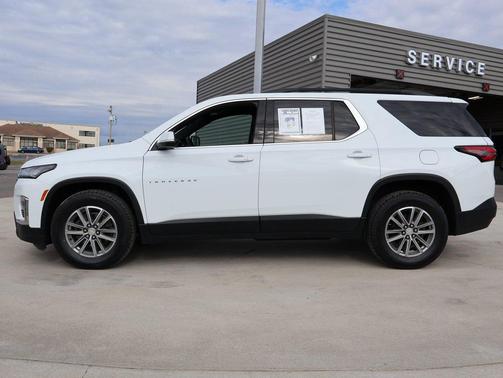 2022 Chevrolet Traverse LT Leather