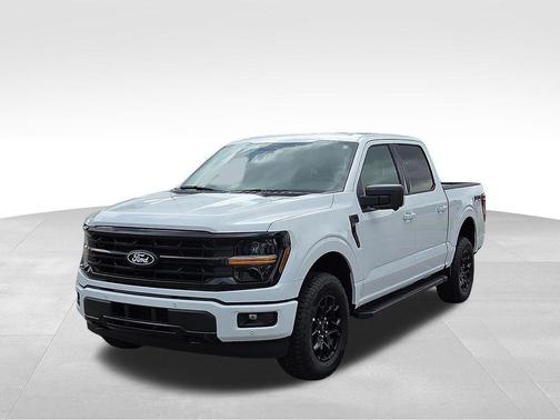 Oxford White 2026 Ford F-150 XLT