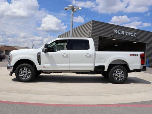 2026 Ford F-350 Lariat