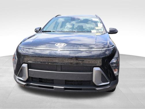 Abyss Black Pearl 2025 Hyundai KONA SEL
