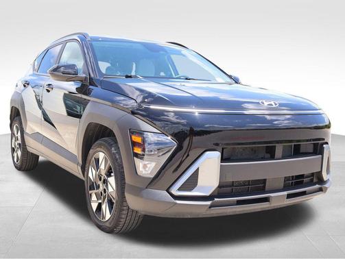 Abyss Black Pearl 2025 Hyundai KONA SEL
