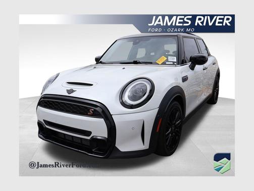 Nanuq White Metallic 2024 MINI Hardtop Cooper S