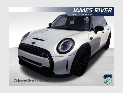 Nanuq White Metallic 2024 MINI Hardtop Cooper S