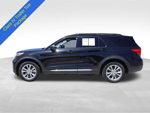 Agate Black Metallic 2024 Ford Explorer XLT
