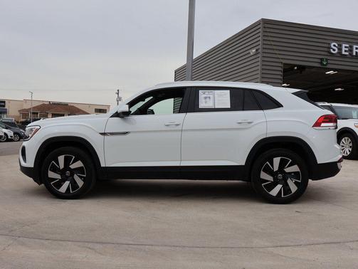 2025 Volkswagen Atlas Cross Sport 2.0T SE w/Technology