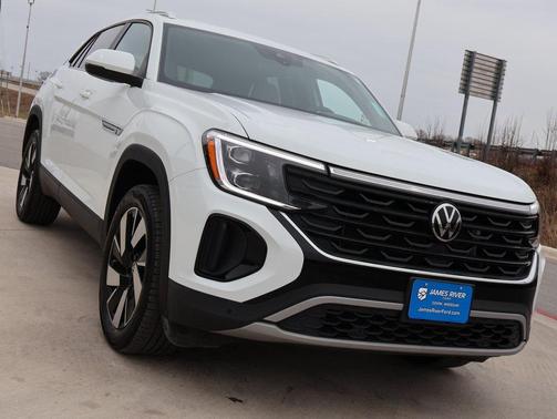 2025 Volkswagen Atlas Cross Sport 2.0T SE w/Technology