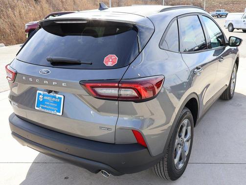 2026 Ford Escape ST-Line Select