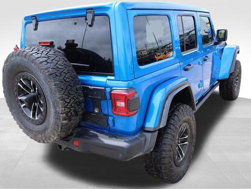 Hydro Blue Pearlcoat 2024 Jeep Wrangler Rubicon