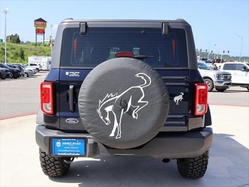 2021 Ford Bronco Base