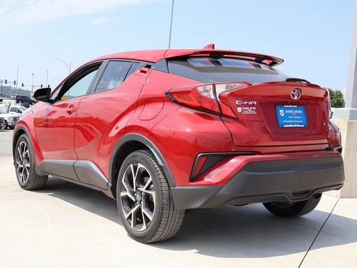2021 Toyota C-HR XLE
