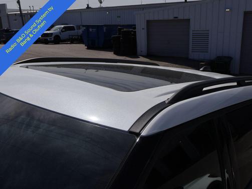 Star White Metallic Tri-Coat 2026 Ford Explorer Tremor