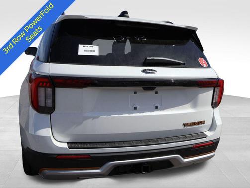 Star White Metallic Tri-Coat 2026 Ford Explorer Tremor