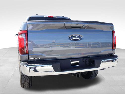 Carbonized Gray Metallic 2026 Ford F-150 XLT