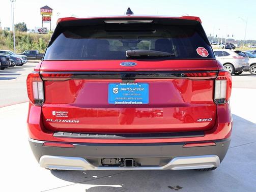 2025 Ford Explorer Platinum