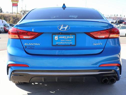 2017 Hyundai ELANTRA Sport