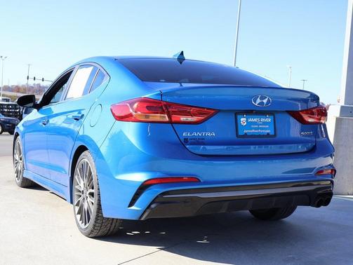 2017 Hyundai ELANTRA Sport