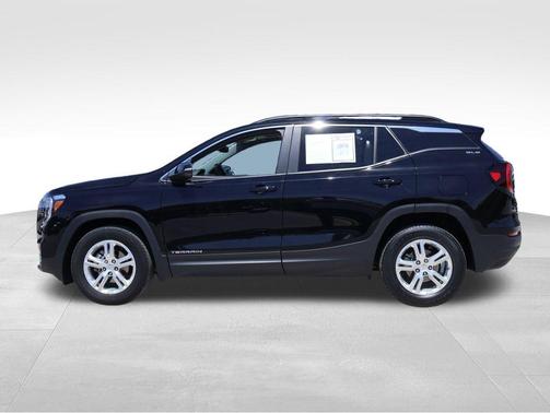 Ebony Twilight Metallic 2022 GMC Terrain SLE