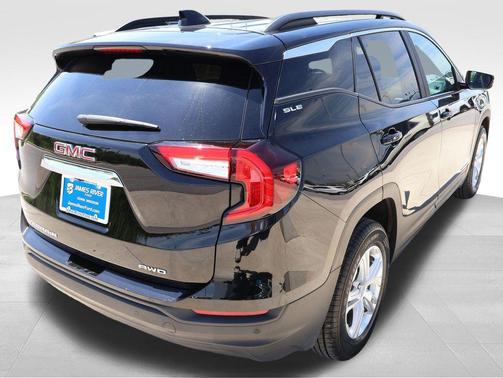 Ebony Twilight Metallic 2022 GMC Terrain SLE