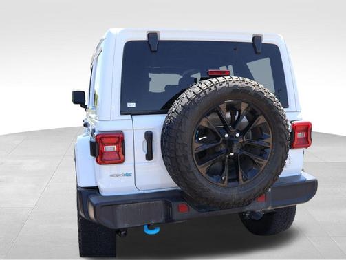 Bright White Clearcoat 2022 Jeep Wrangler Unlimited 4xe Sahara