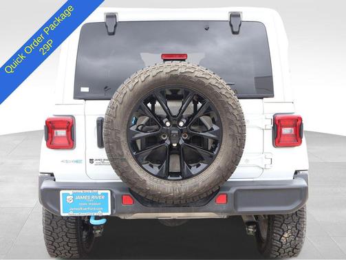 Bright White Clearcoat 2022 Jeep Wrangler Unlimited 4xe Sahara