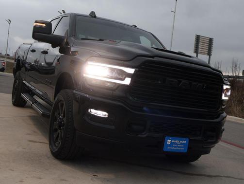 2024 RAM 2500 Laramie Crew Cab 4x4 6'4' Box