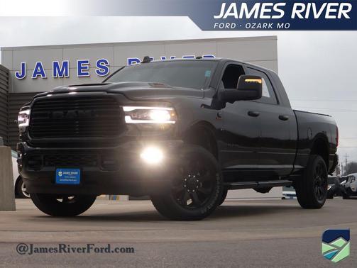 2024 RAM 2500 Laramie Crew Cab 4x4 6'4' Box