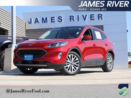 2022 Ford Escape Titanium