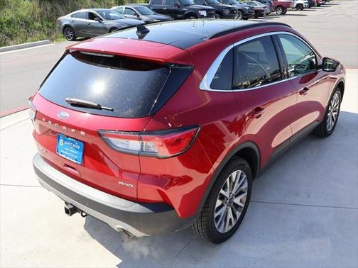 2022 Ford Escape Titanium