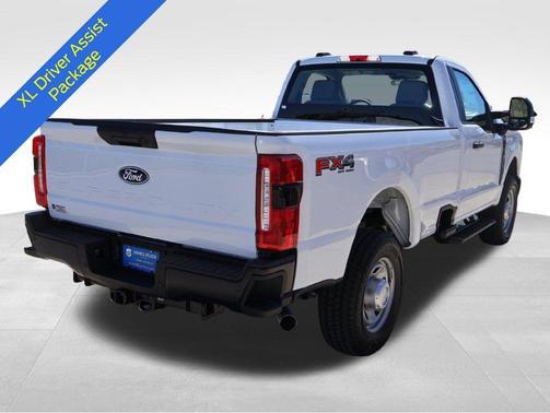 Oxford White 2027 Ford F-350 XL