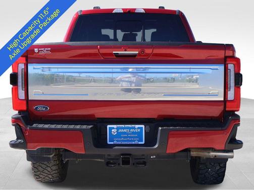 Rapid Red Metallic Tinted Clearcoat 2024 Ford F-250 Platinum