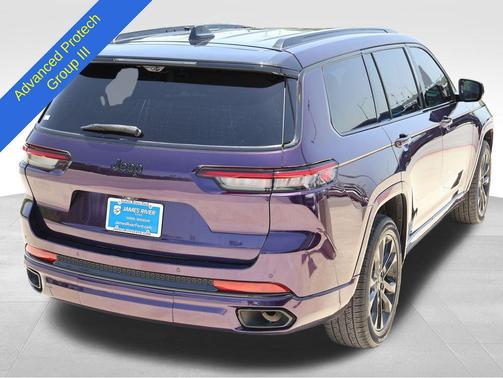 Baltic Gray Metallic Clearcoat 2022 Jeep Grand Cherokee L Overland