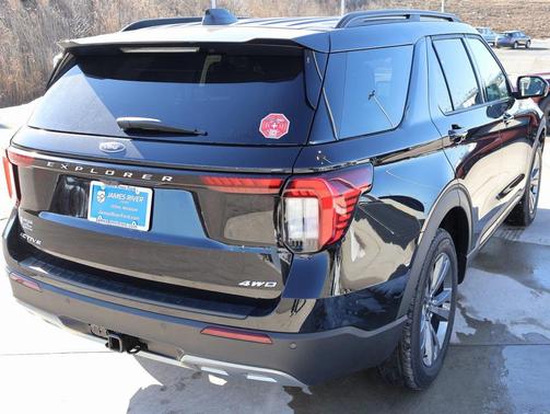 2026 Ford Explorer Active (200A)