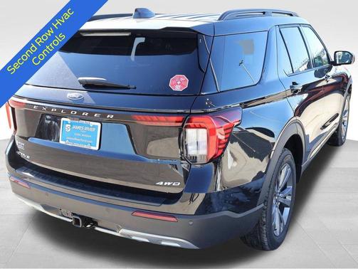 Agate Black Metallic 2026 Ford Explorer Active (200A)