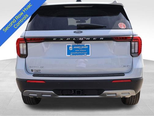 Space White Metallic 2026 Ford Explorer Active