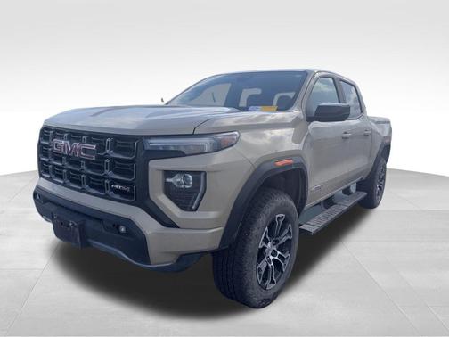 Desert Sand Metallic 2023 GMC Canyon AT4