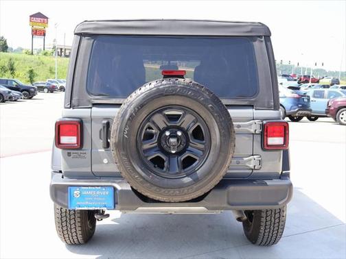 2022 Jeep Wrangler Unlimited Sport