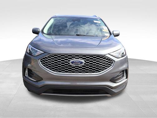 Carbonized Gray Metallic 2023 Ford Edge SEL