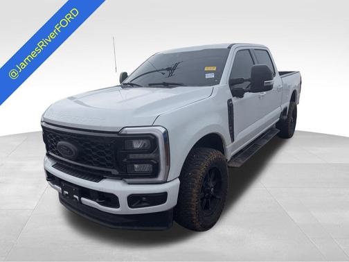 Oxford White 2025 Ford F-250 XLT
