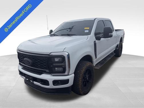 Oxford White 2025 Ford F-250 XLT