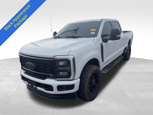 Oxford White 2025 Ford F-250 XLT