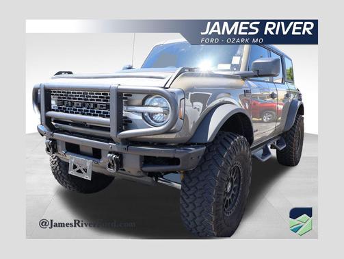 Marsh Gray 2025 Ford Bronco Badlands